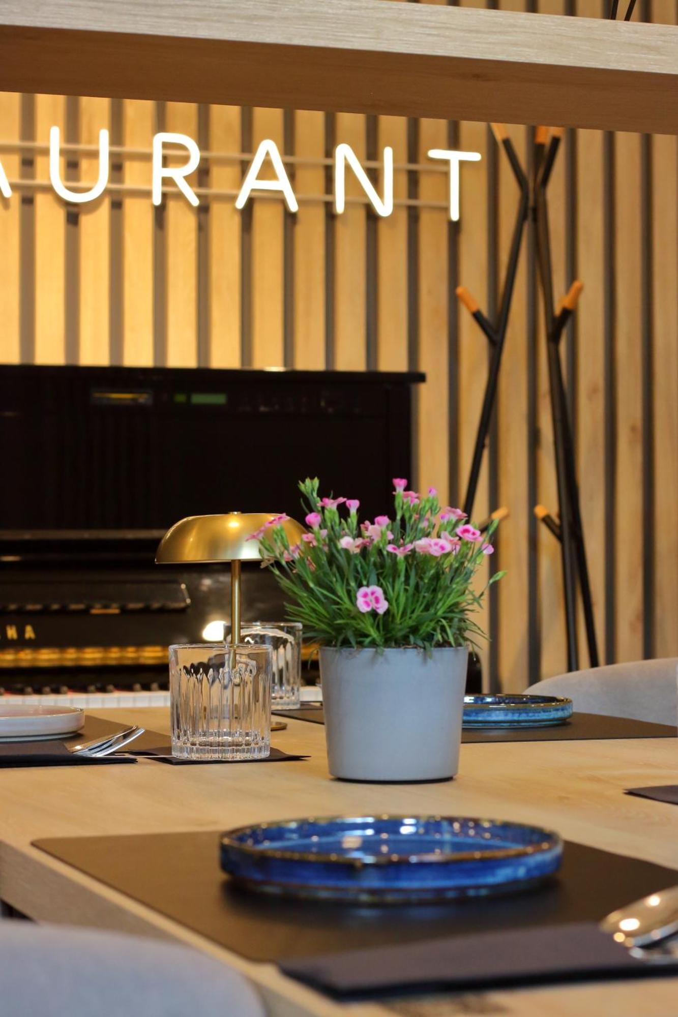 Umi Hotel Σόποτ Εξωτερικό φωτογραφία